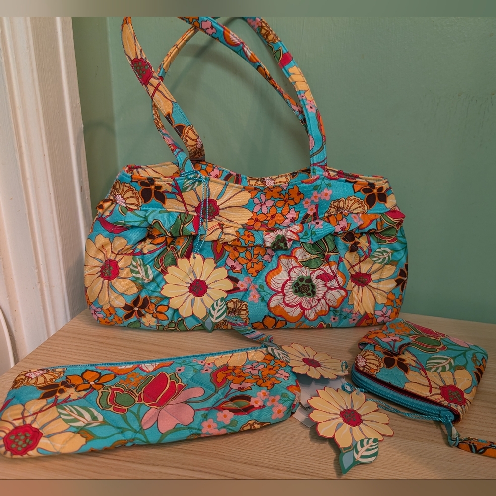 Nwt Vera Bradley Lisa B Tropical Quilted Ruffle Silk Purse Set!